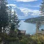 Bennett Bay Inn