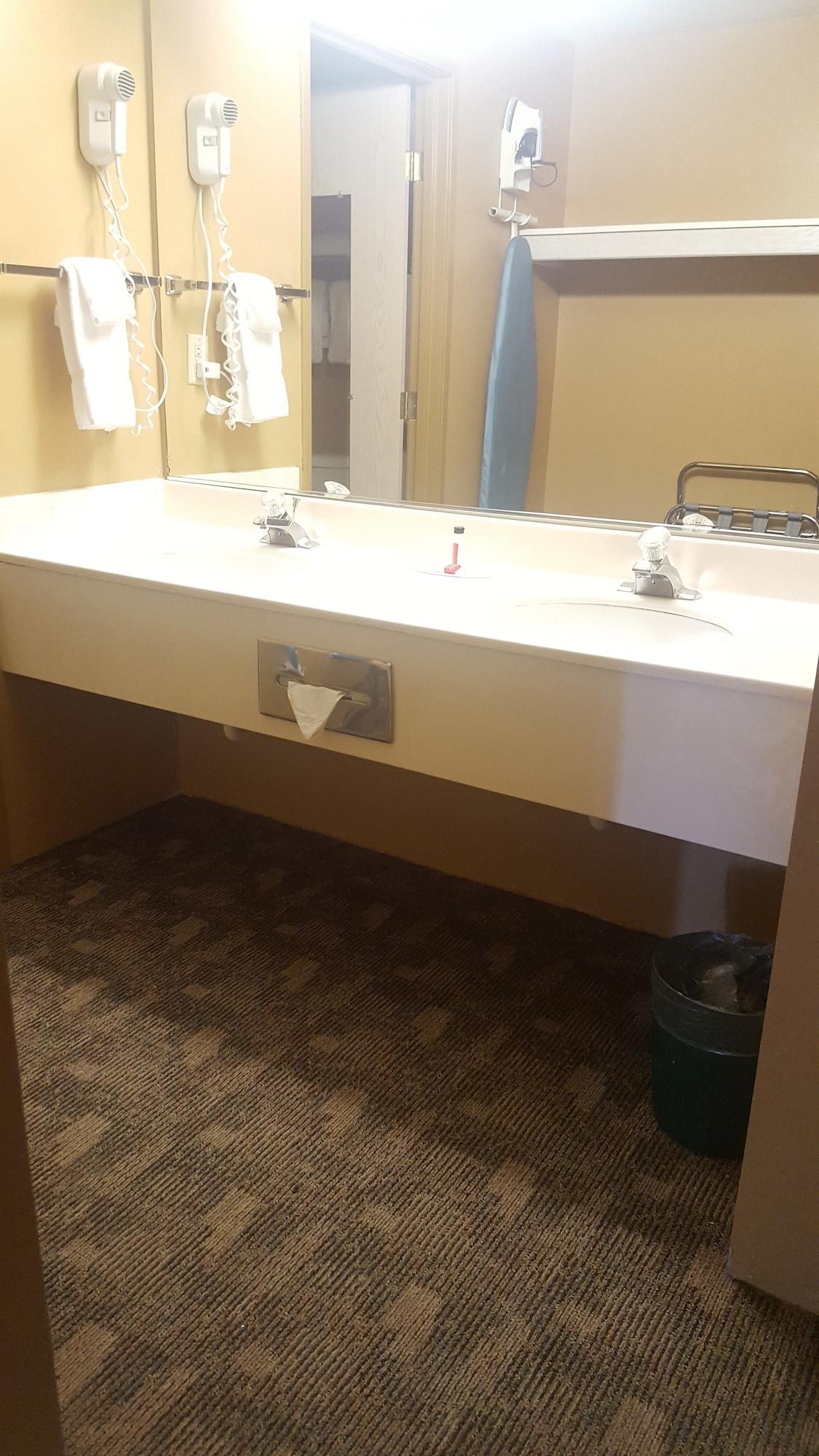 Baymont By Wyndham Coeur D Alene Hotel