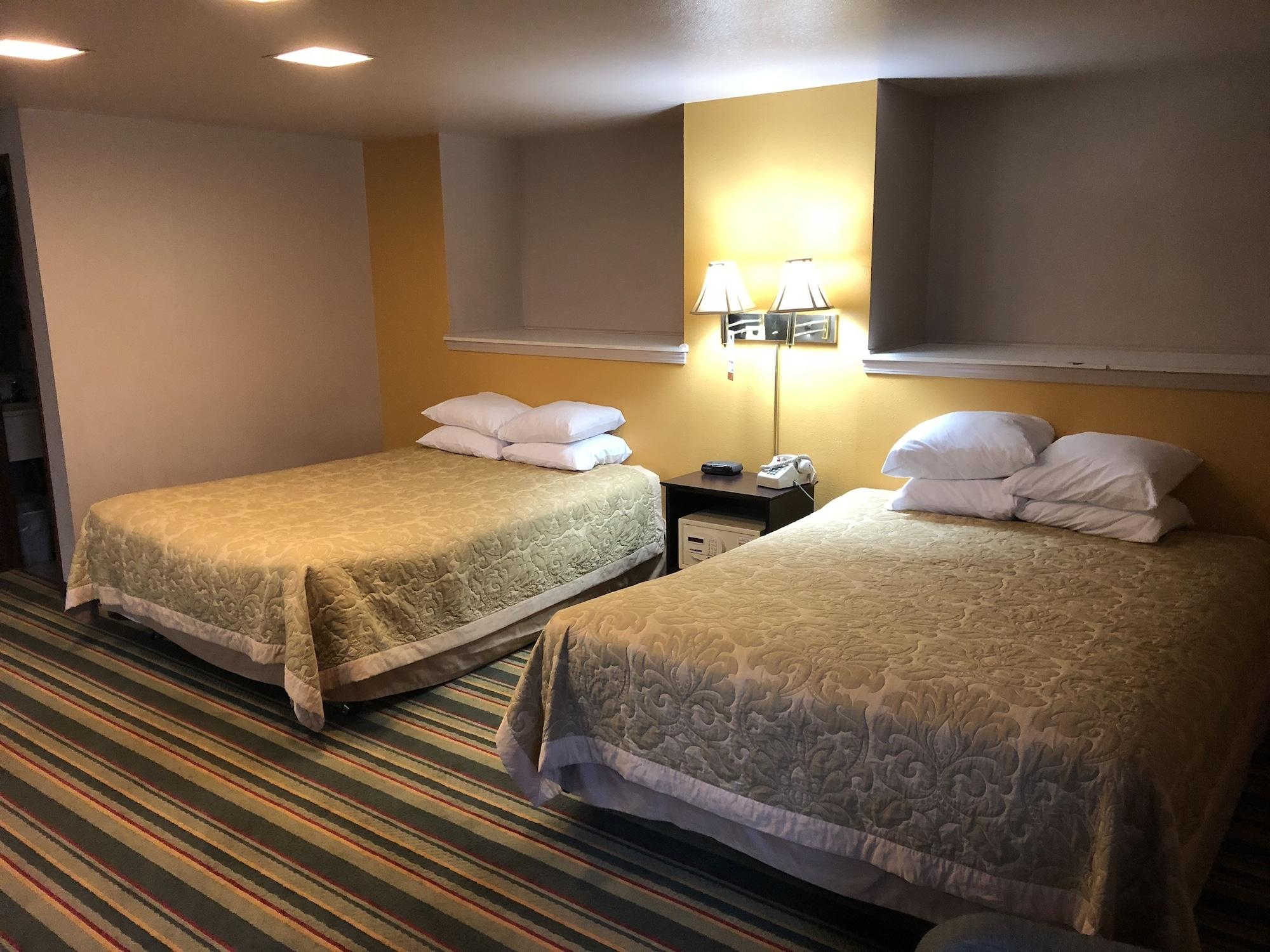 Super 8 By Wyndham Motel 2*