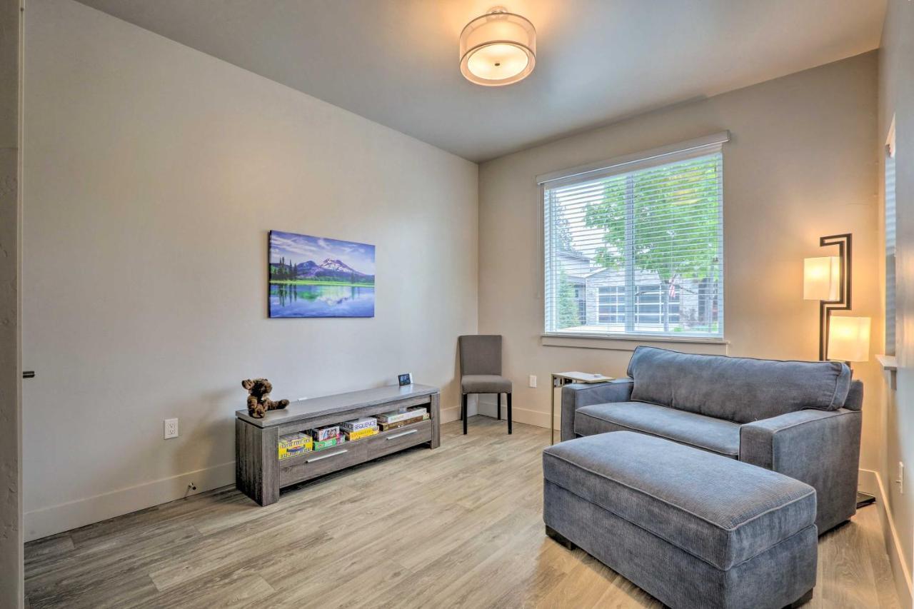 Modern Coeur Dalene Near Trails And River!
