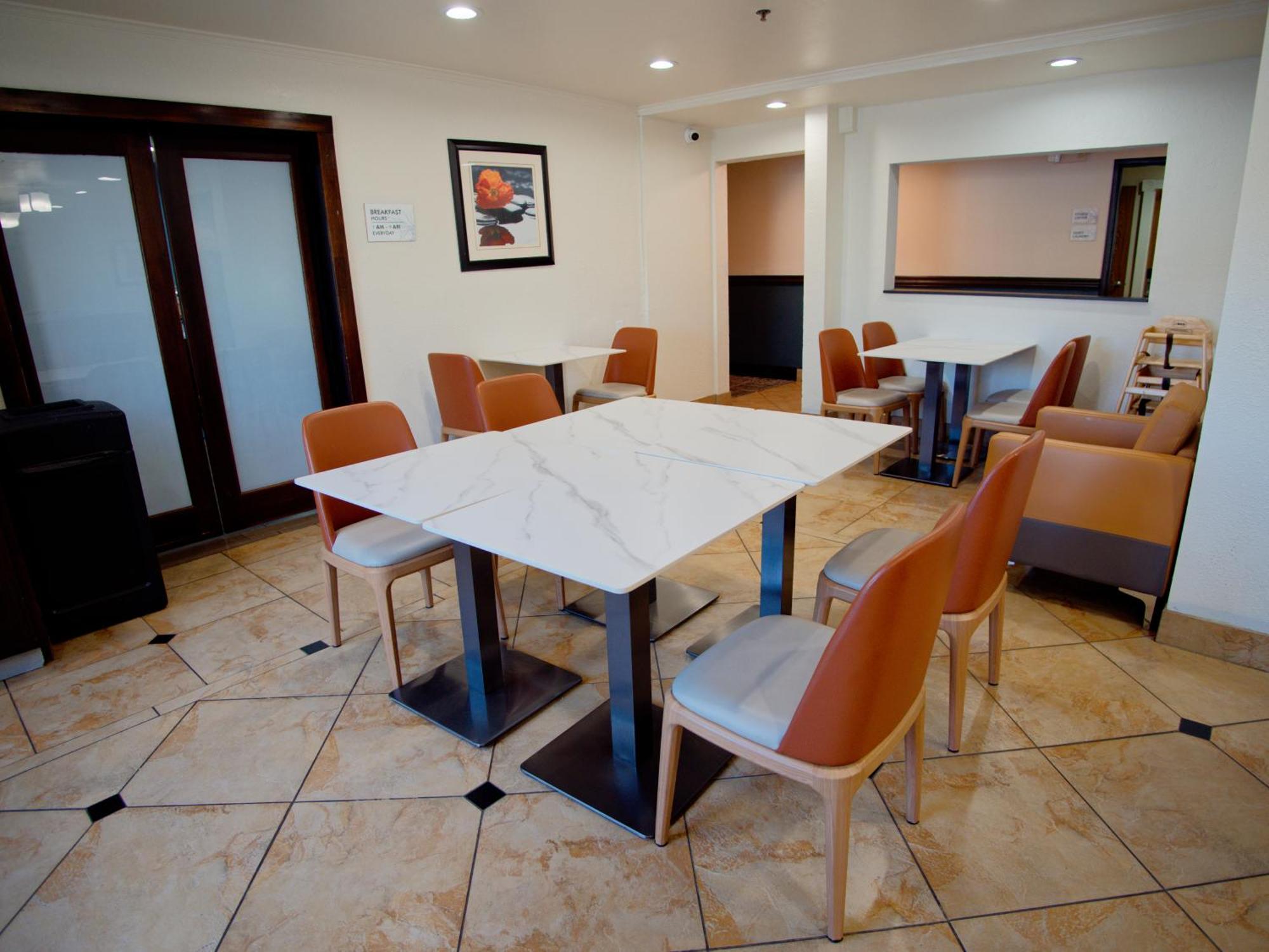 Hotel Ramada By Wyndham 3*