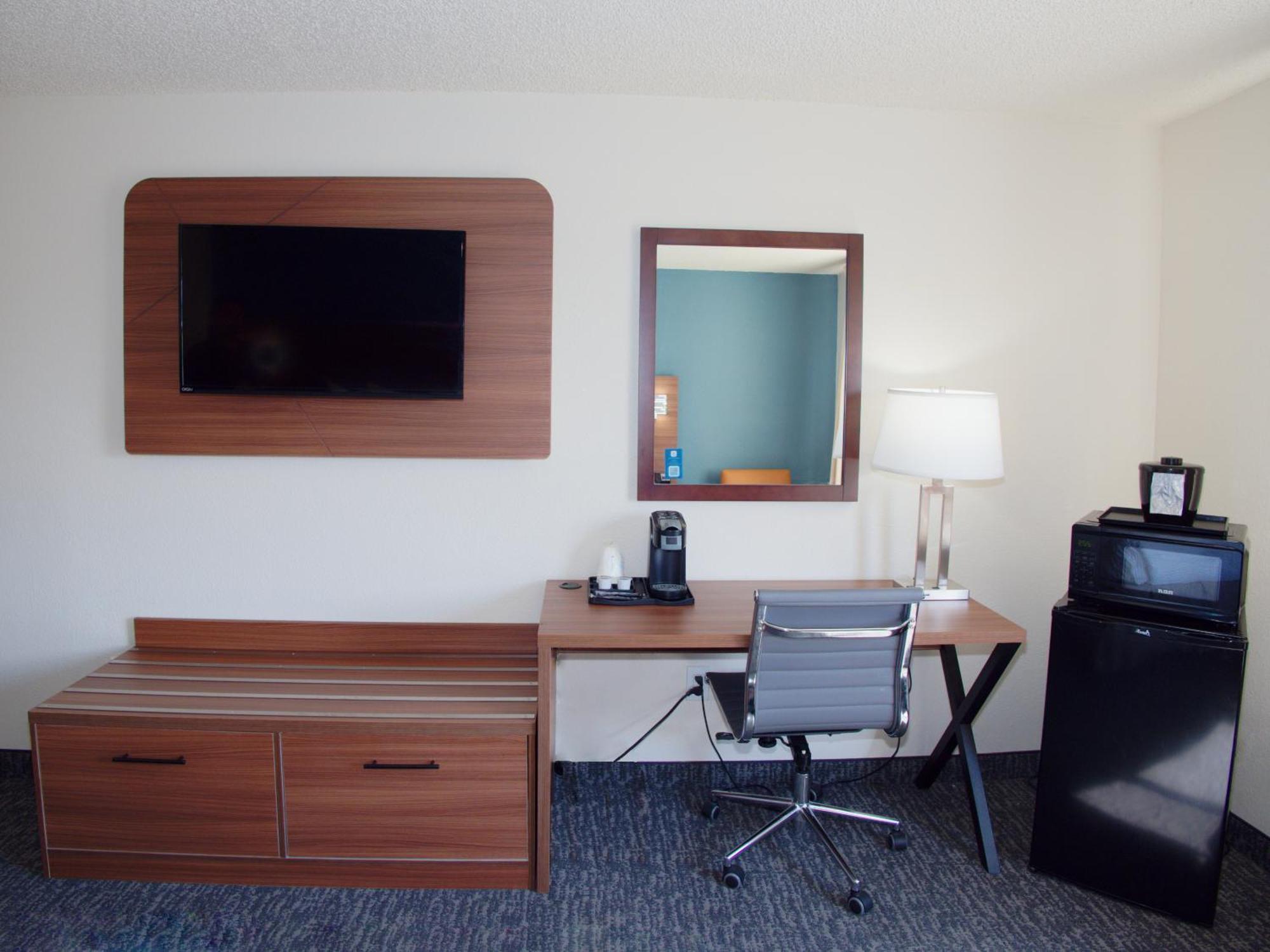 Ramada By Wyndham Hotel 3*