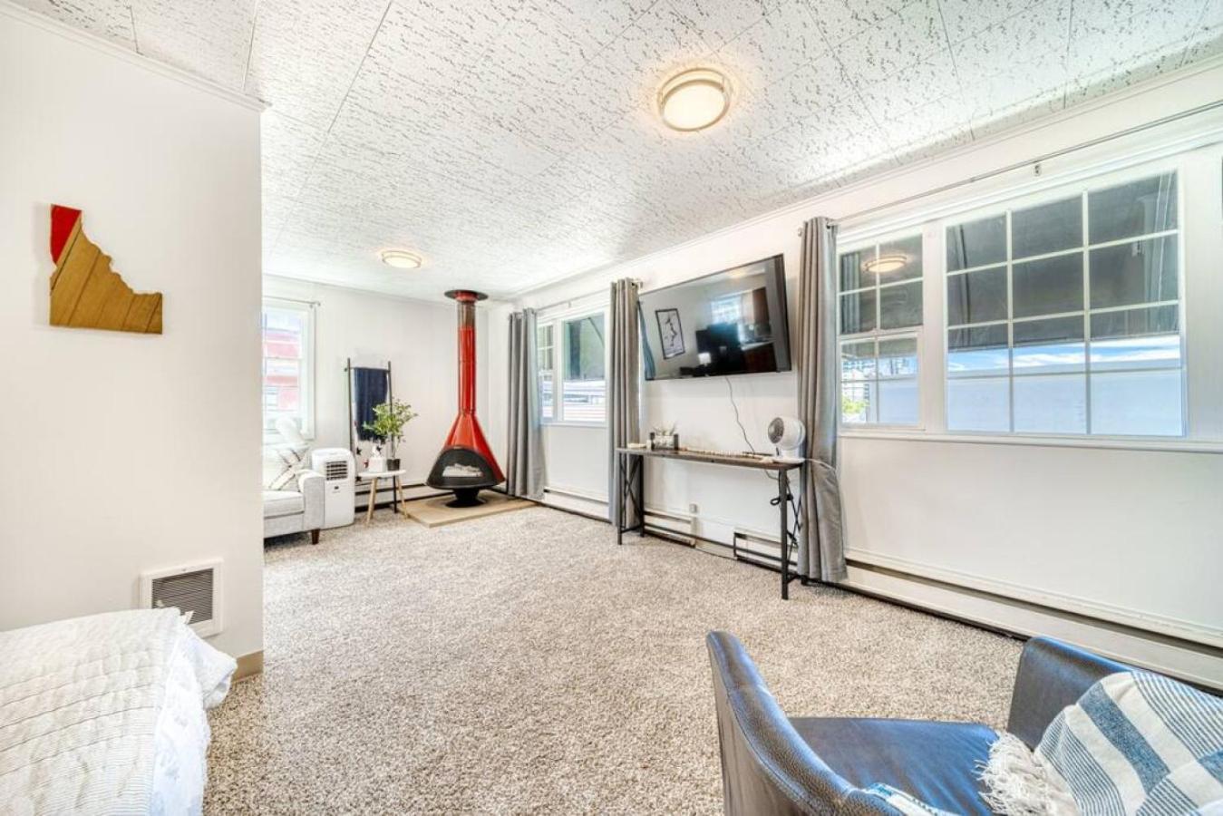 Flat On 4th Close By Downtown *