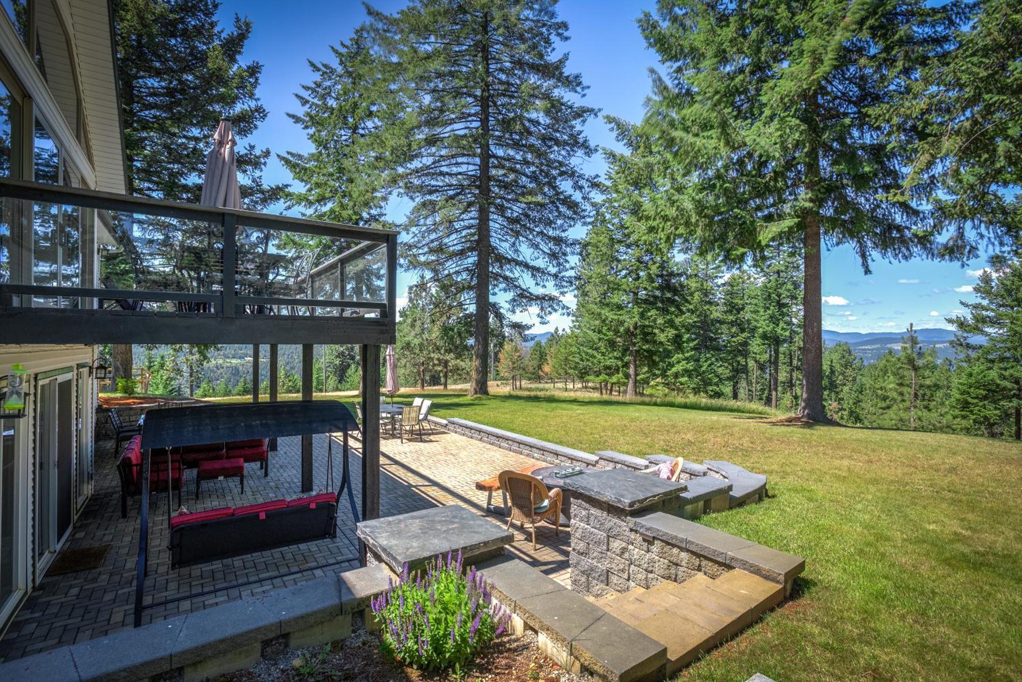 4br 3 And Half Bath With Whirlpool And Playground For 14 Guests Coeur d'Alene