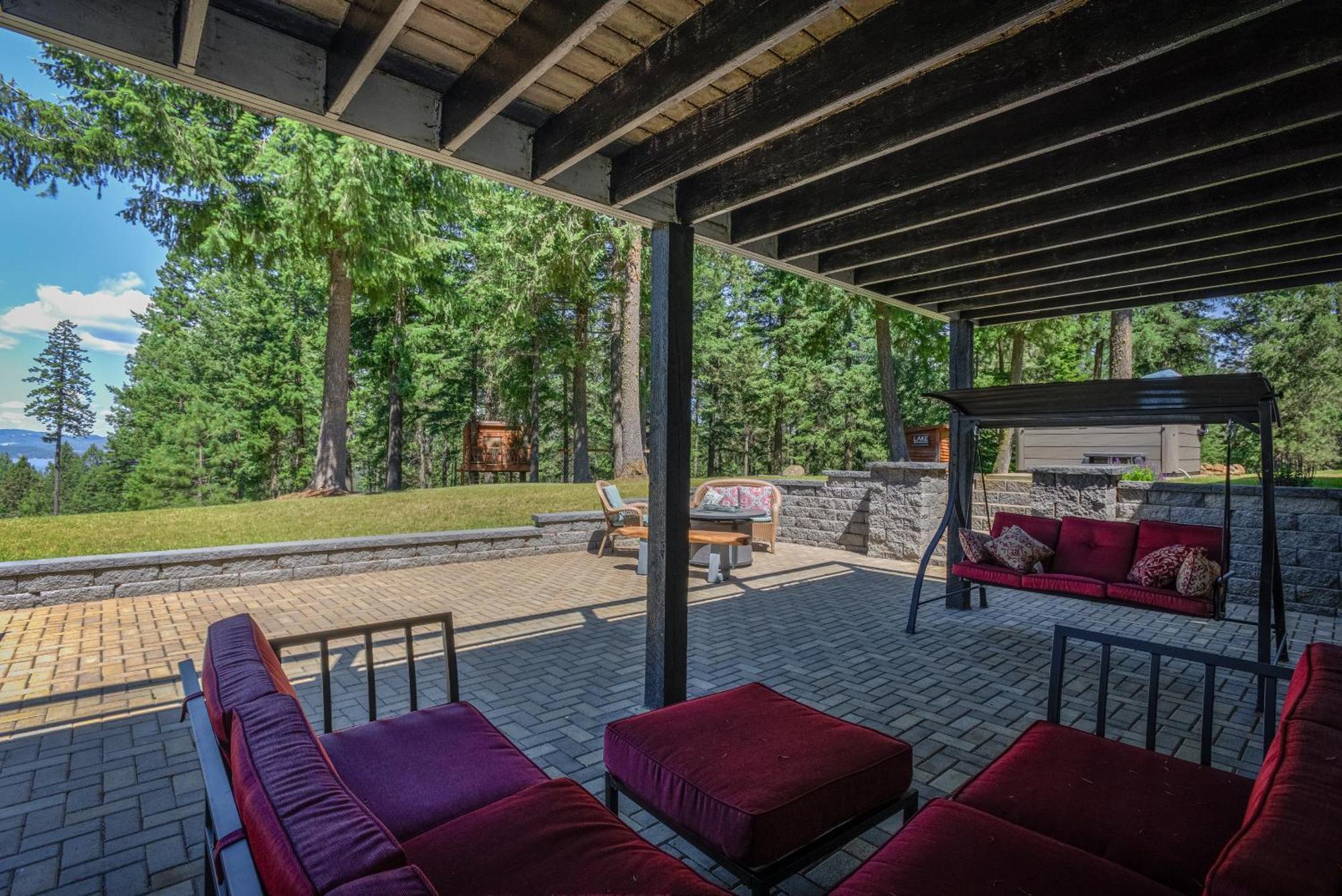 4br 3 And Half Bath With Whirlpool And Playground For 14 Guests *