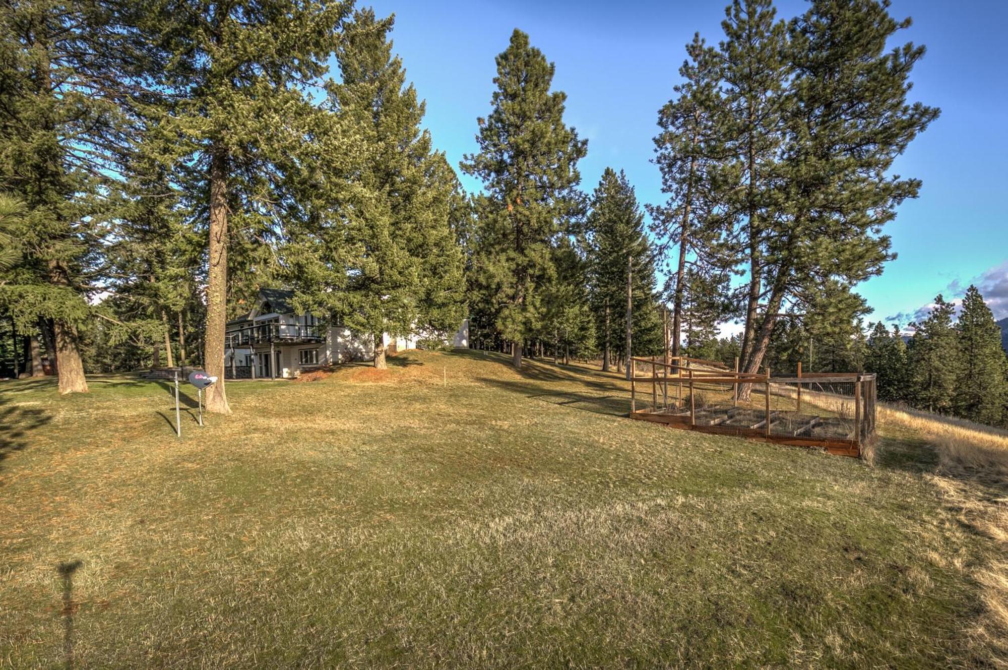 4br 3 And Half Bath With Whirlpool And Playground For 14 Guests Apartment