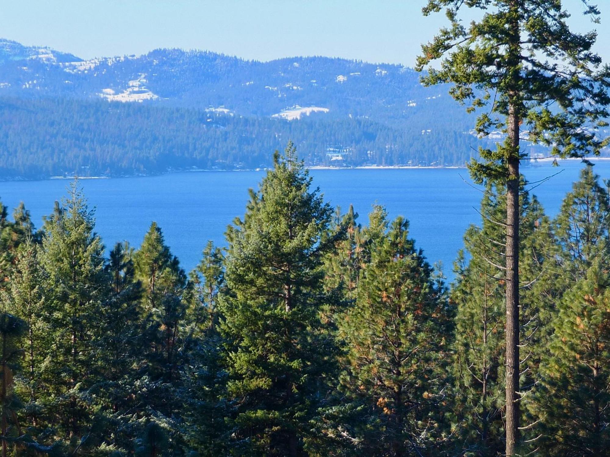 4br 3 And Half Bath With Whirlpool And Playground For 14 Guests Apartment Coeur d'Alene
