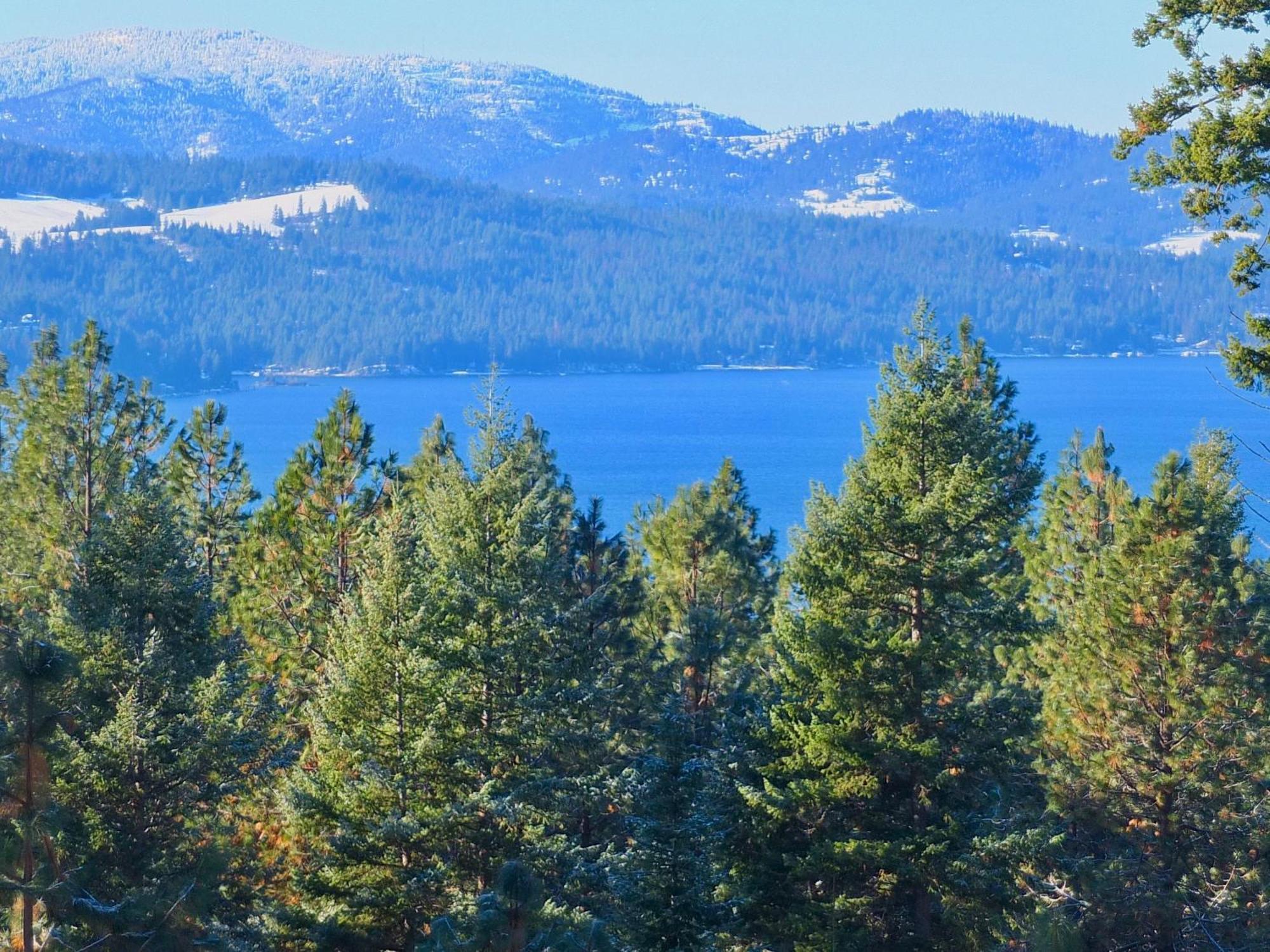 4br 3 And Half Bath With Whirlpool And Playground For 14 Guests * Coeur d'Alene