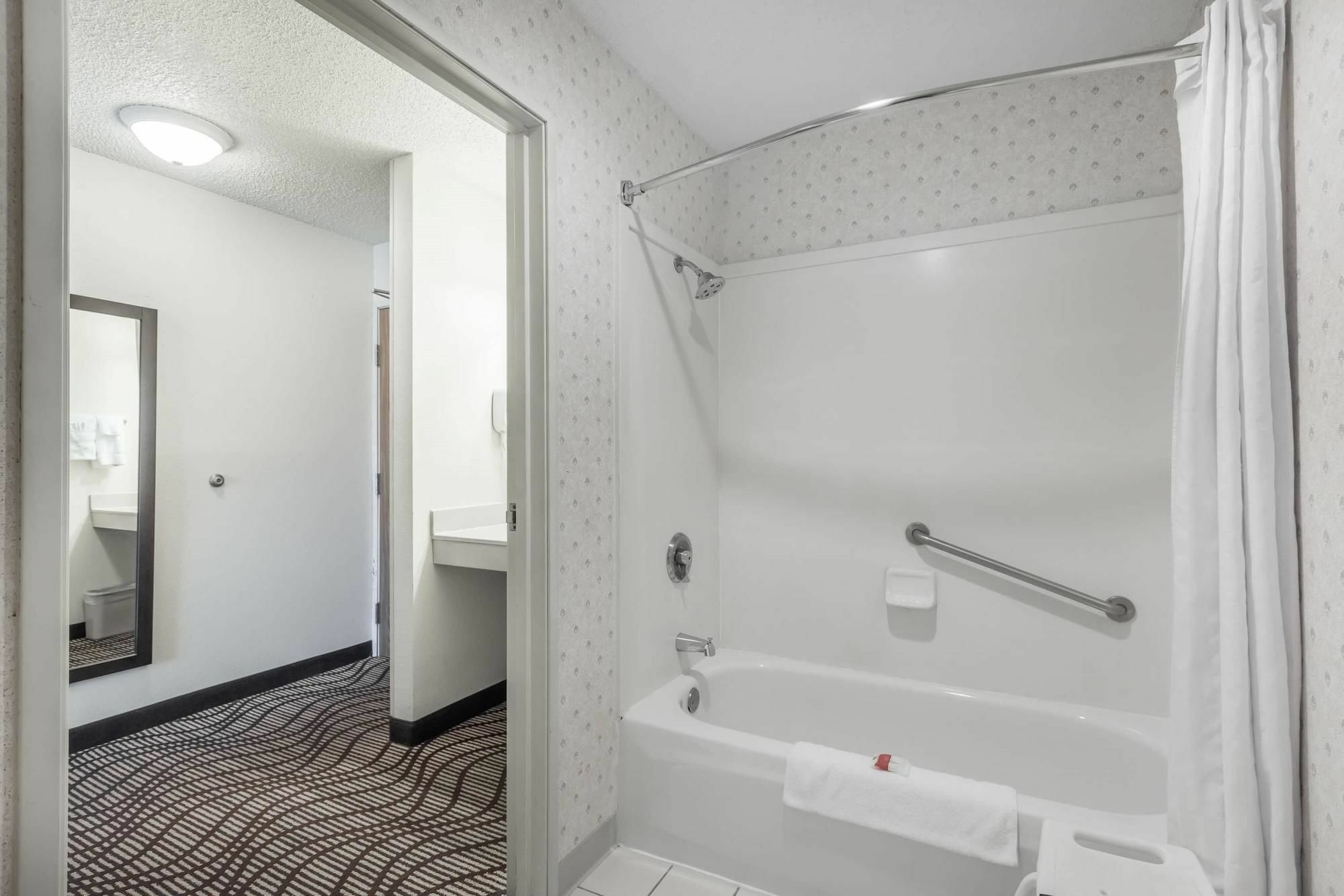 Hotel Ramada By Wyndham Coeur d'Alene