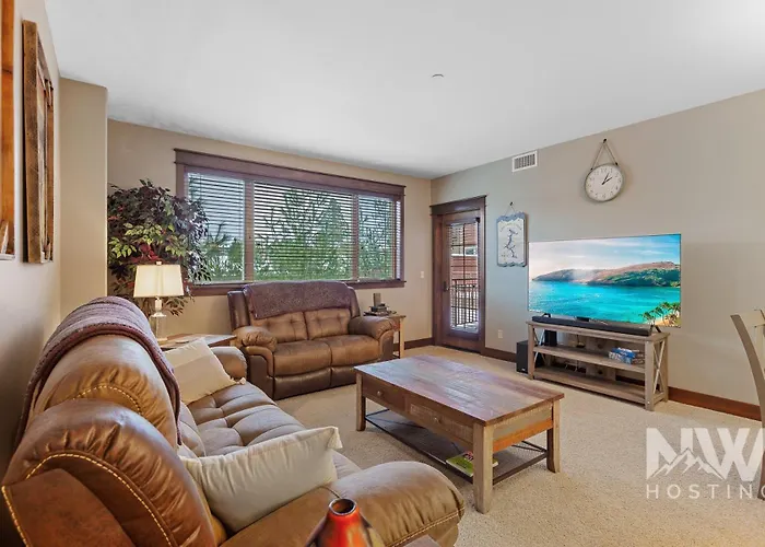 Elegant 2Br Condo In Riverstone