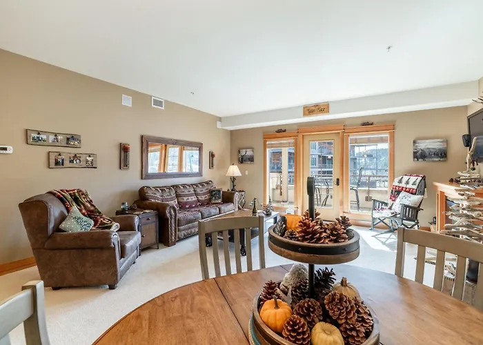 Basecamp In Riverstone Walk To River Shops And More