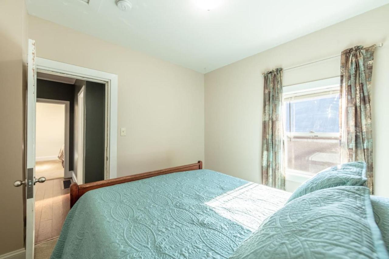 Comfy Quiet House By Downtown Holiday home *