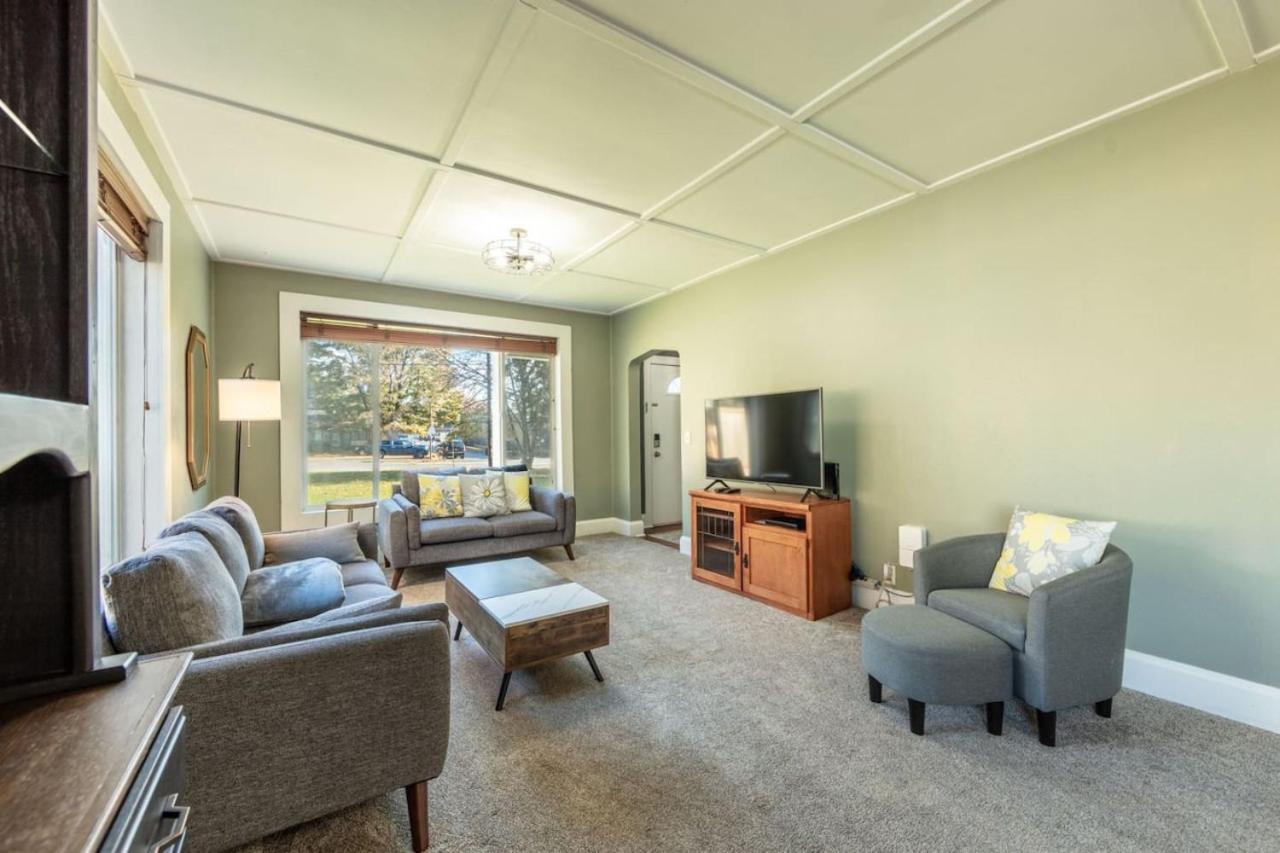 Comfy Quiet House By Downtown