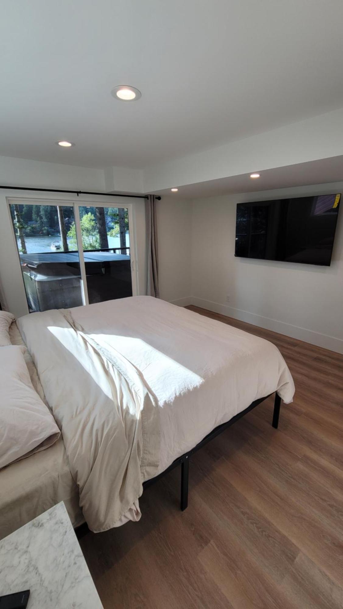 Villa New Custom Front With Jacuzzi