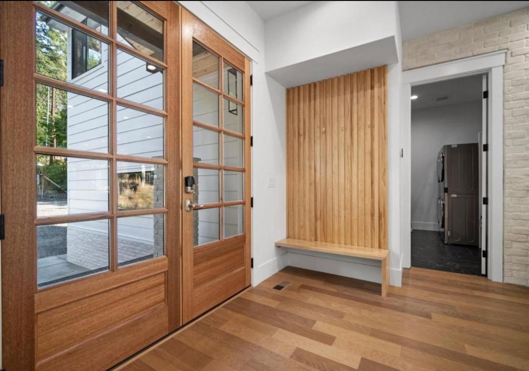 New Custom Front With Jacuzzi * Coeur d'Alene