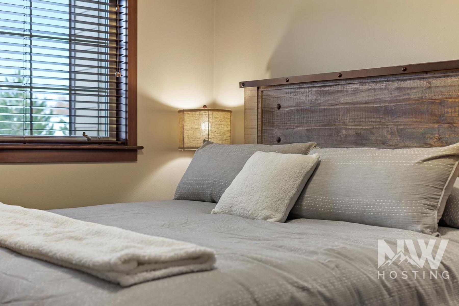 Elegant 2br In Riverstone Coeur d'Alene