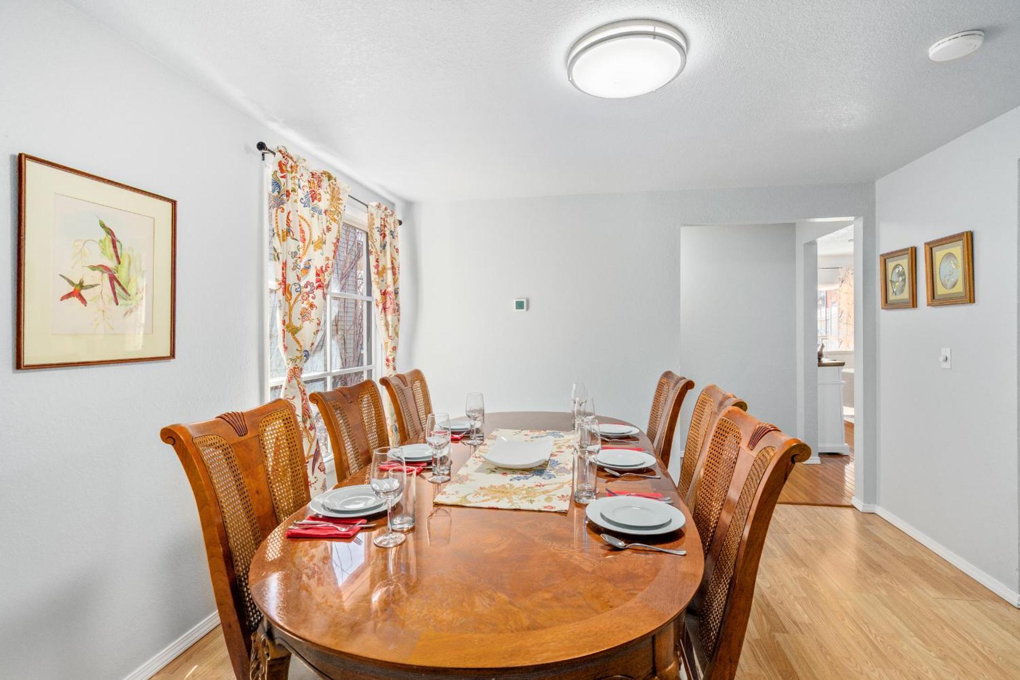 Holiday home Upscale Heated Pool Retreat Near Cda With Hot Tub *
